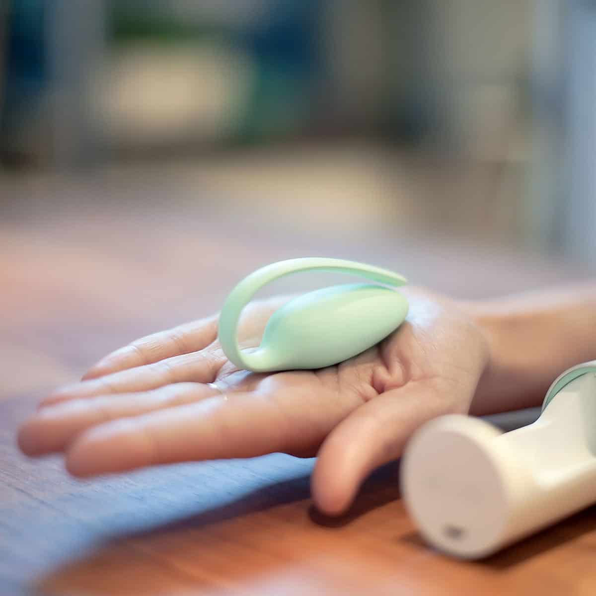 Elvie Shop Online Buy a elvie vibrator.
