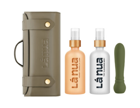 La nua gift bag 4 ultra bullet + 100ml mist toy cleaner + 100ml honey vanilla lube flavored lubricant by la nua for yummy sex.