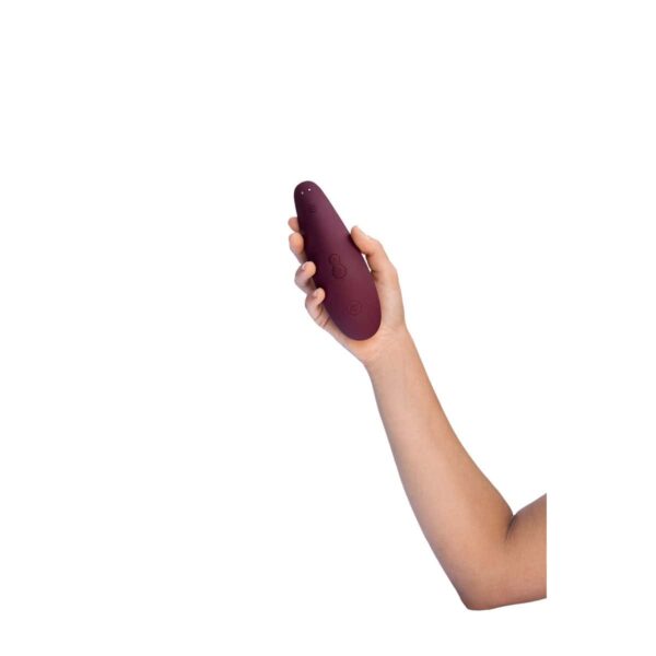 Buy a Womanizer Classic 2  Bordeaux vibrator.