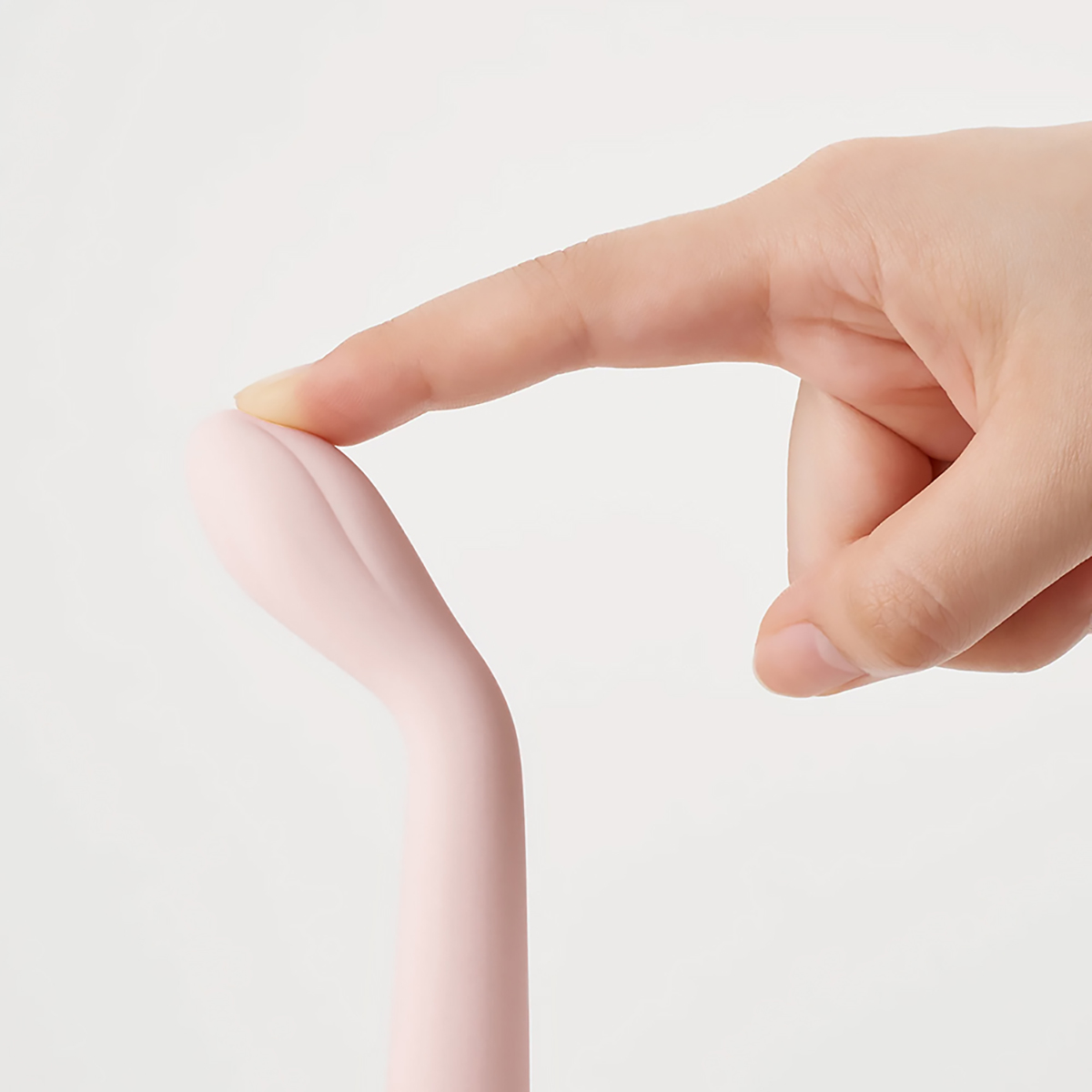 Product image of the  TENGA vibrator on clean background