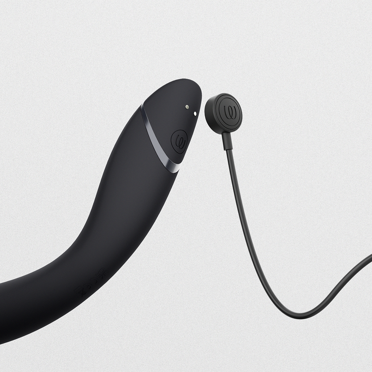 Product image of the  Womanizer vibrator on clean background